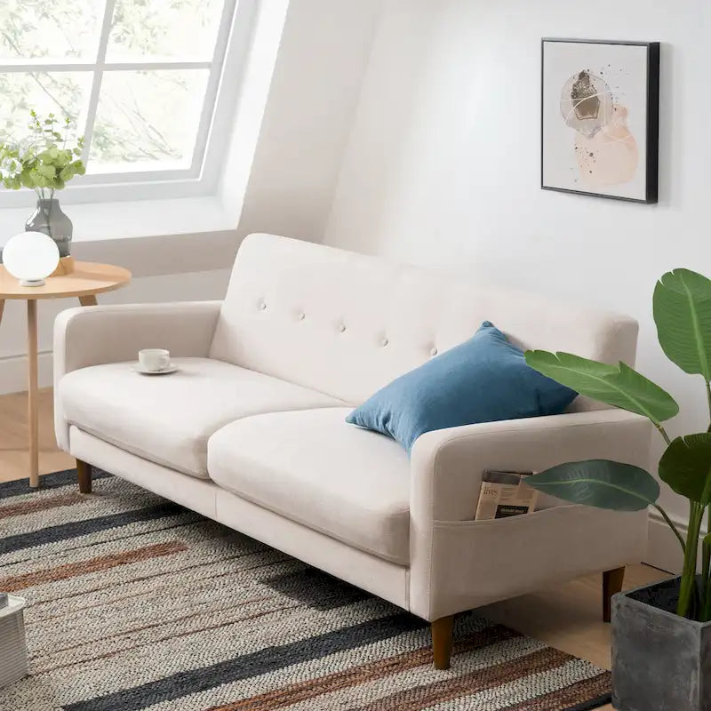 Canapé en lin touffeté moderne ADAIR avec poches accoudoirs par Crown Comfort