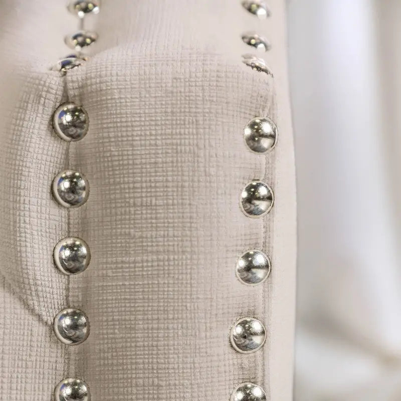 Canapé Nall en tissu rembourré avec dossier capitonné et accoudoirs Tuxedo par Furniture of America