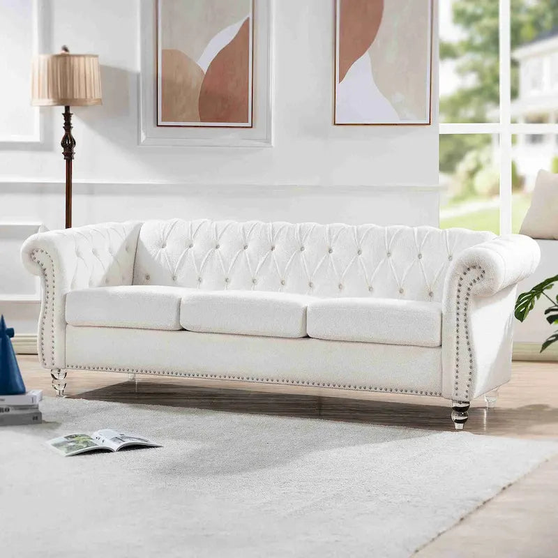 Canapé Chesterfield 3 places 84" blanc à accoudoirs roulés