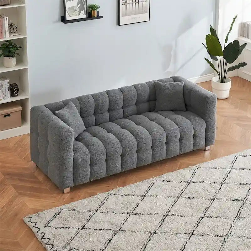 Canapé en polaire Teddy avec deux coussins décoratifs et pieds de support en métal