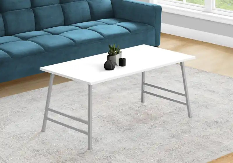 40 tables basses modernes – Plateau blanc et pieds en métal gris